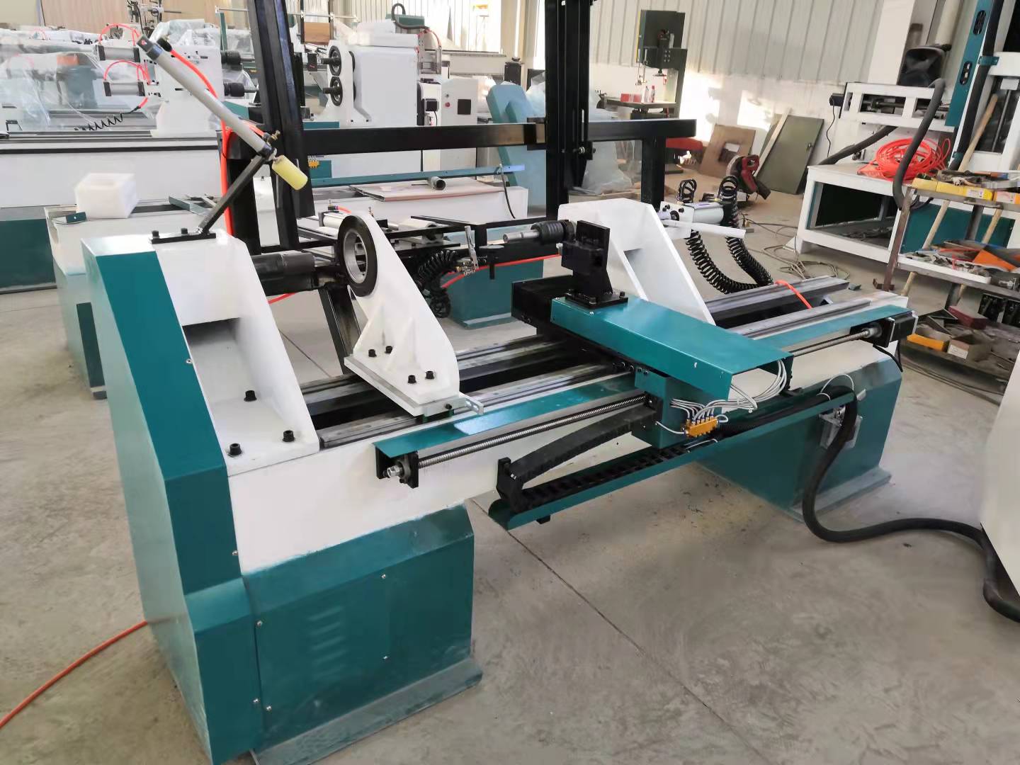 Cnc houtdraaibankmachine met a - Woodworking Lathe Machine recensie en prijs